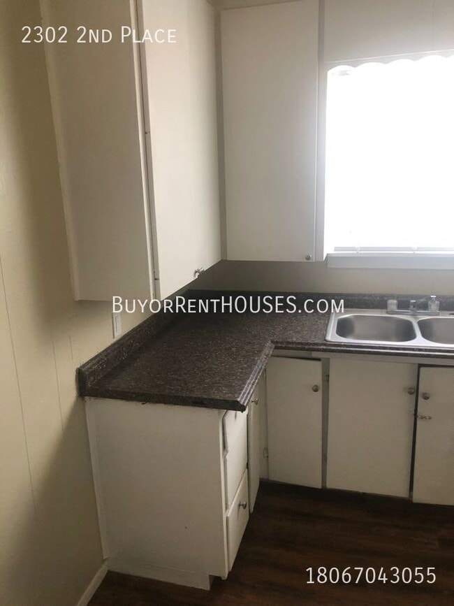 Building Photo - $499 Move-In Special (+ admin fee) + $0 De...