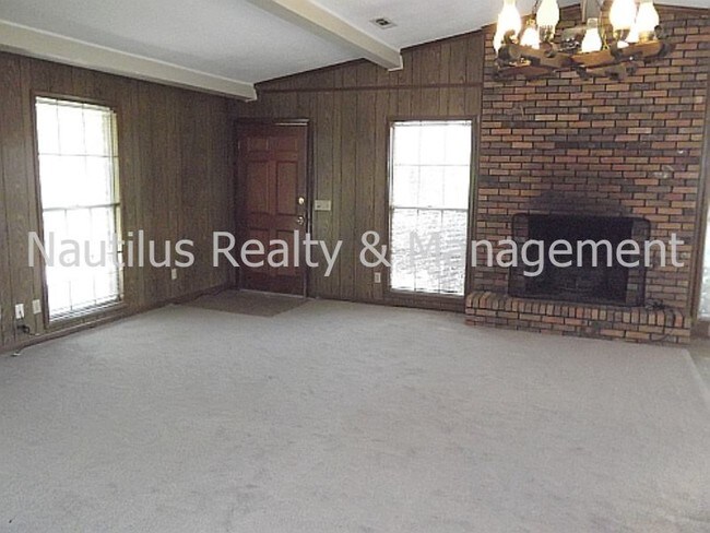 Building Photo - 55 Gulf View Dr