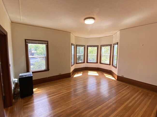 Lots of light, original hardwood floors throughout - 477 Hanover Ave
