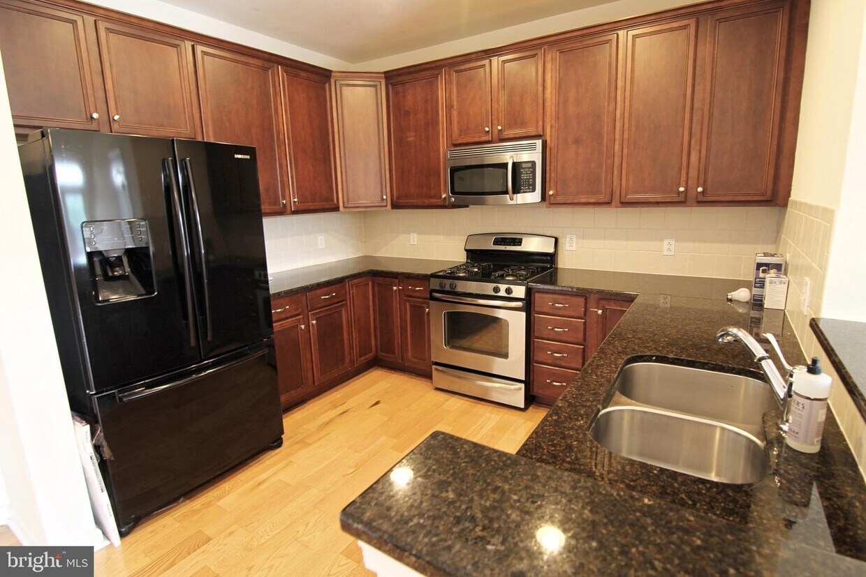 516 Carson Terrace, Huntingdon Valley, PA 19006 Condo for Rent in