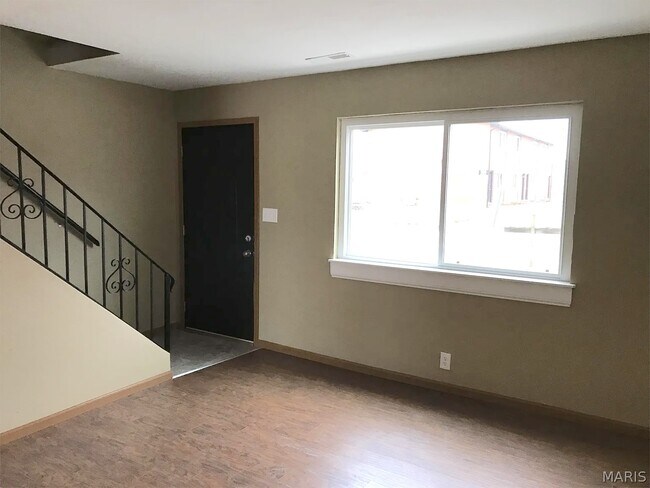 Foto del edificio - 308 Biggs Dr