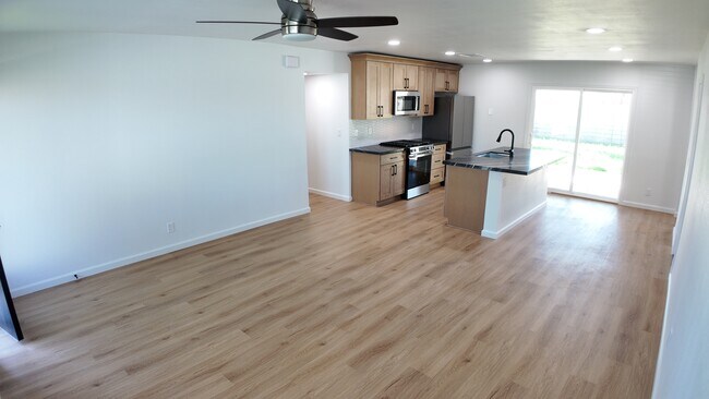 Foto del edificio - 7429 E Pierce St