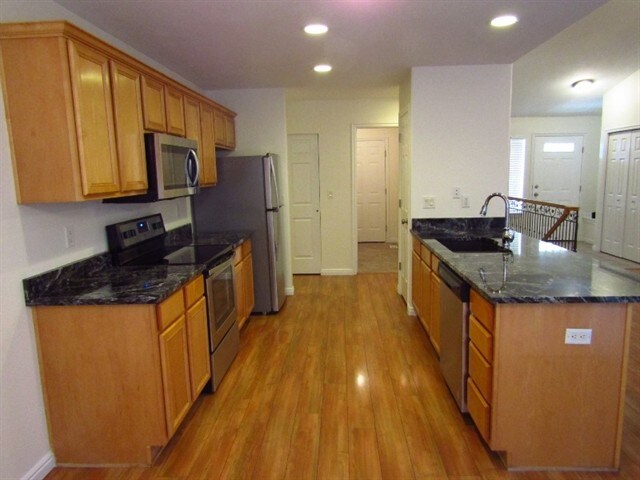 Building Photo - 6955 Jordan Cl Cir