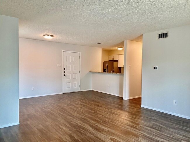 Building Photo - 5201 Evans Ave