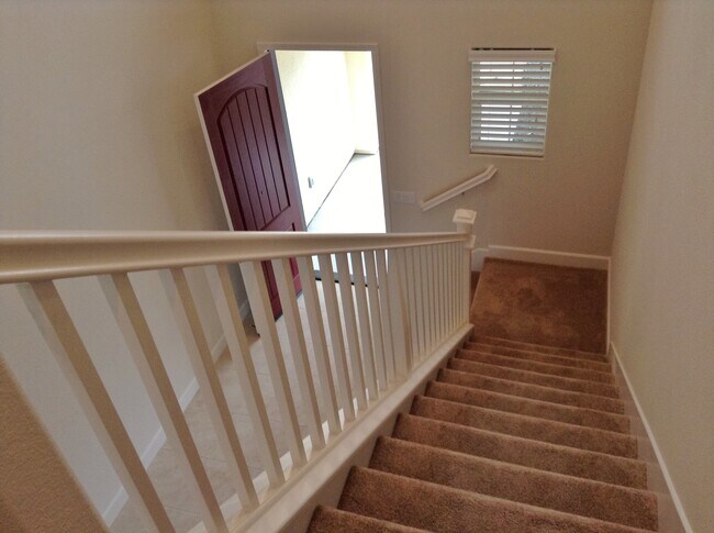 Building Photo - 262 Lucero Dr