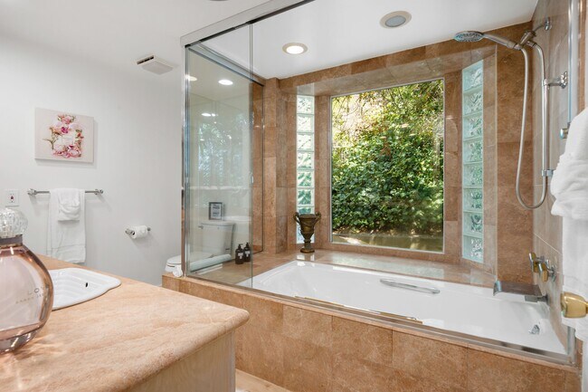 Building Photo - 4326 Bergamo Dr