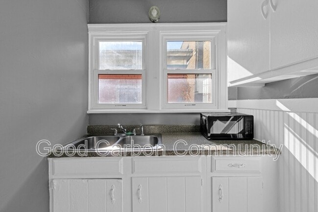 Foto del edificio - 326 Elmwood Ave