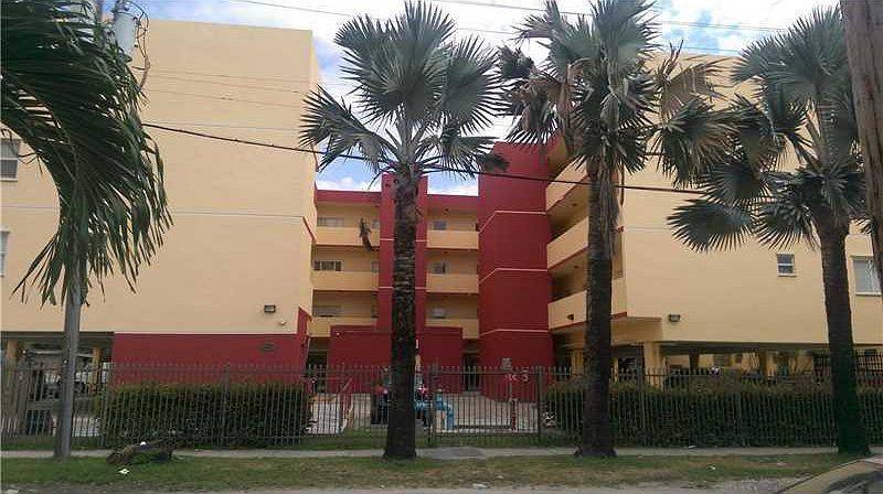 Foto principal - 1627 NW 18th St