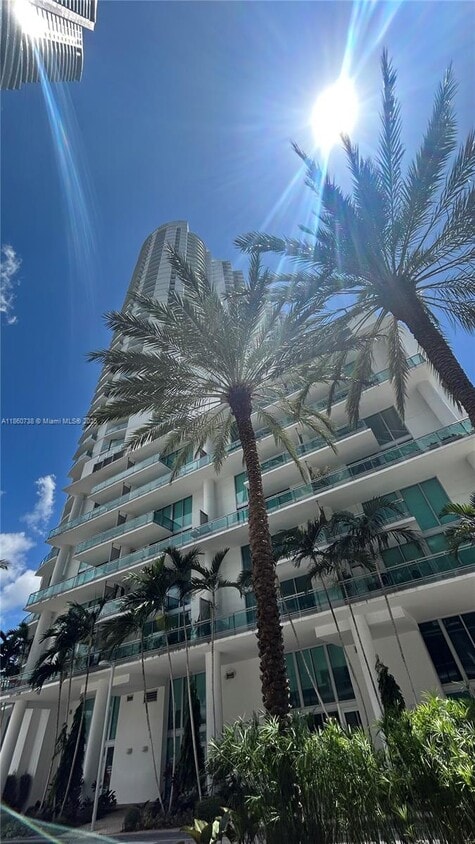Foto principal - 90 SW 3rd St