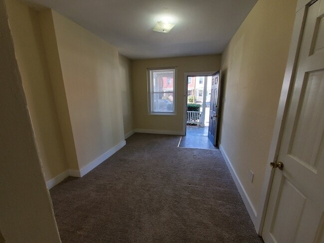 Foto del edificio - 615 N 32nd St