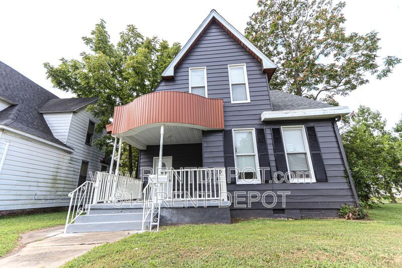 Primary Photo - 755 Washington Ave