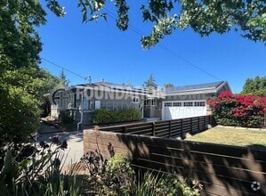 Building Photo - 643 Tanbark Terrace