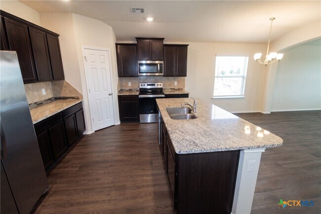 Building Photo - 2044 Wigeon Wy