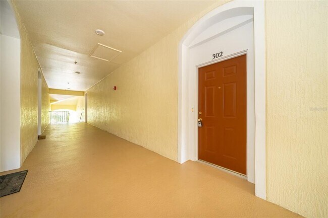 Foto del edificio - 6166 Stevenson Dr