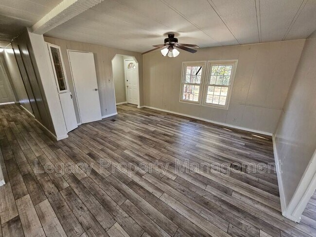 Foto del edificio - 1348C Stonewall Springs Rd