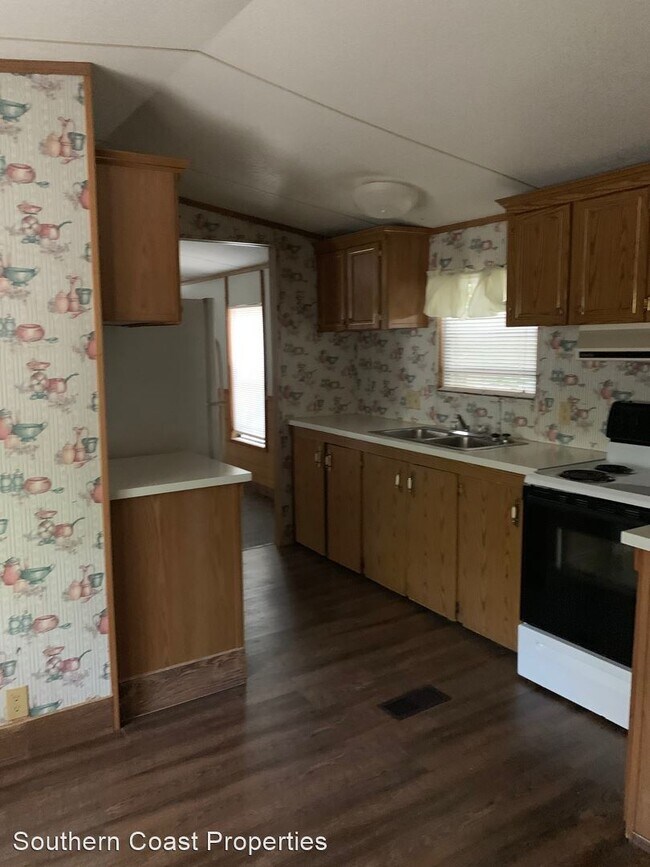 Foto del edificio - 2 br, 2 bath House - 143 Thompson Road