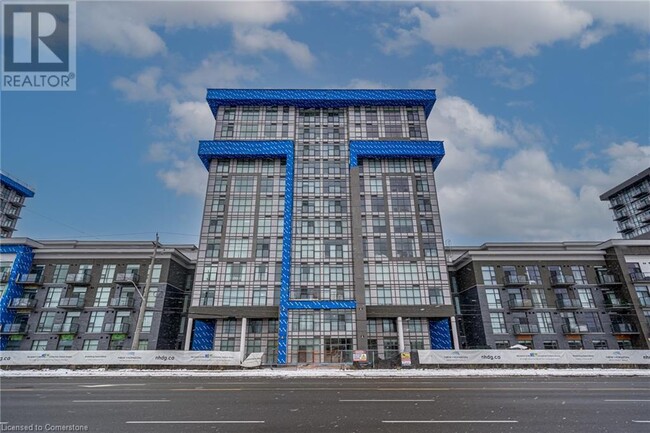 Building Photo - 450 Dundas St E