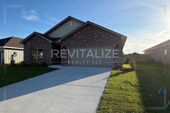 Foto del edificio - Lakeview Luxury Living in Hadley Village