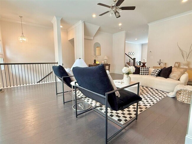 Foto del edificio - 614 Harrington Hills