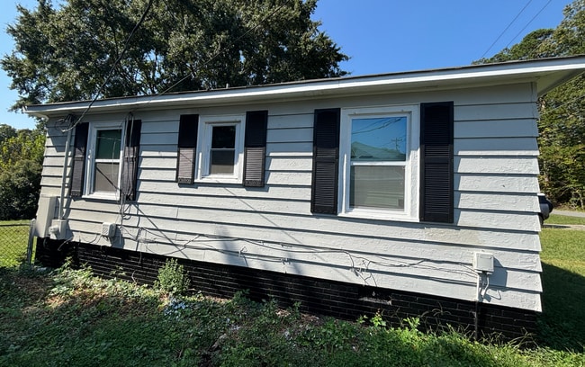 Building Photo - Coming Soon! Three Bedroom House with Large Yard