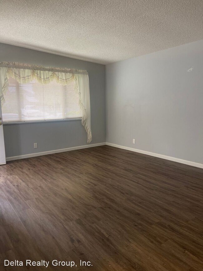 Foto del edificio - 3 br, 2 bath House - 324 Mono Drive