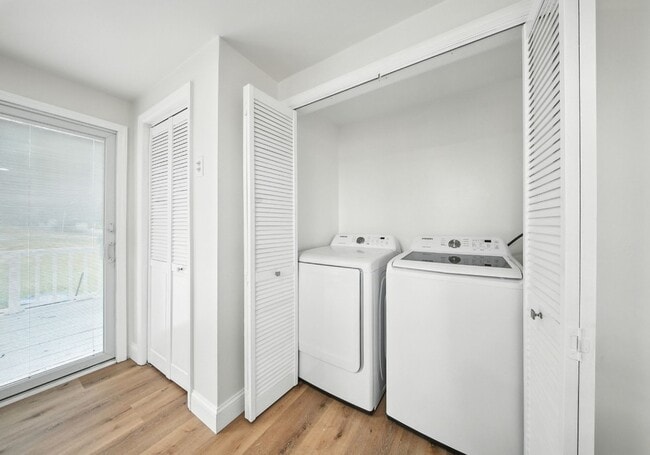 Building Photo - 155 Montgomery St