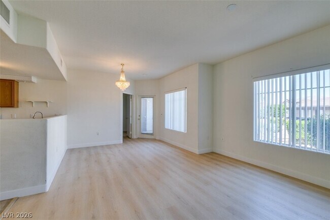 Foto del edificio - 9303 Gilcrease Ave