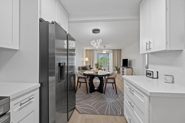 Foto del edificio - 9273 SW 8th St