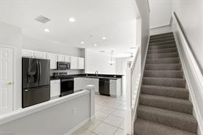 Building Photo - 839 Hampton Cir