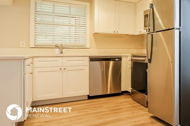Foto del edificio - 2120 Redleaf Dr