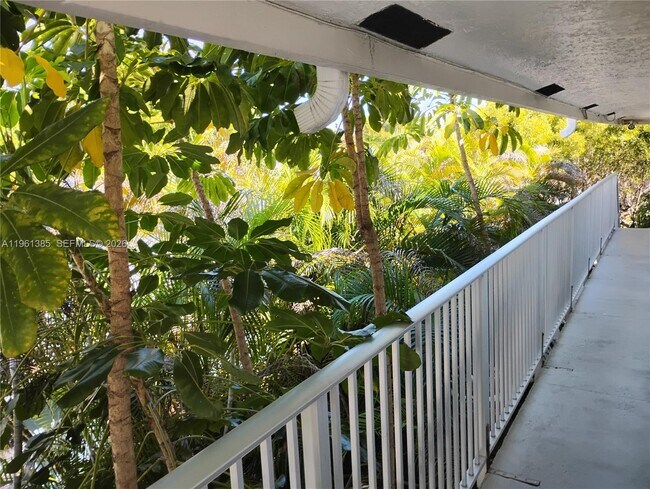 Foto del edificio - 305 SE 12th Ave