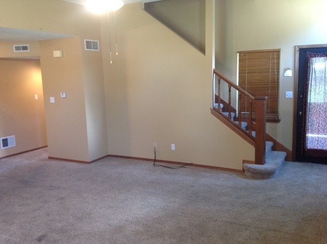 Building Photo - 3 bedroom 2 Bath East Side of Manhattan!