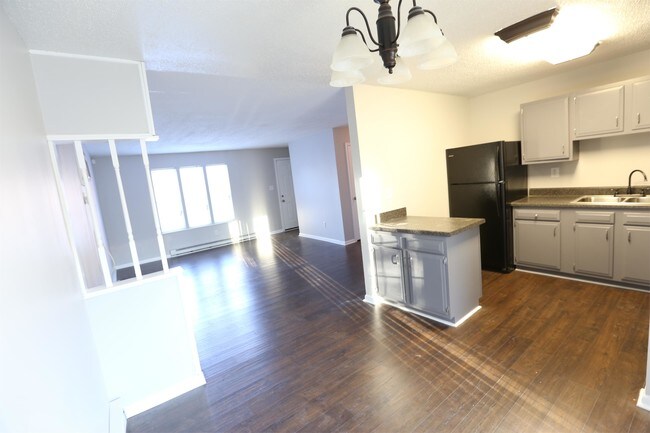 Foto del edificio - 4419 Angus Rd