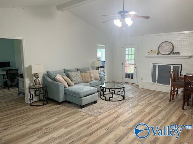 Foto del edificio - 137 Timberland Trce