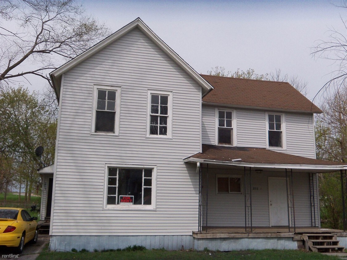 Primary Photo - 2717 Douglass St