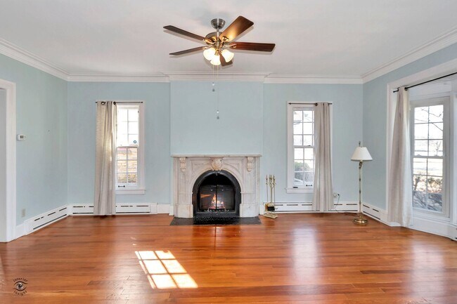 Foto del edificio - 1096 S Wildwood Ave