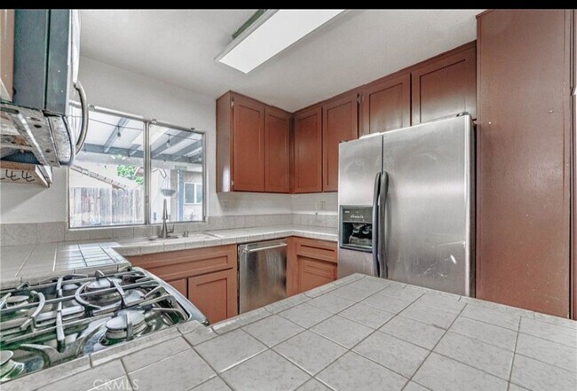 Foto del edificio - Charming 3-Bedroom Home with 2 Full Bathro...