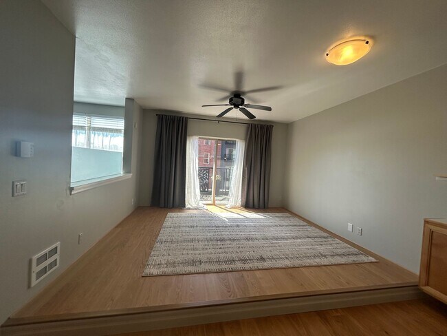 Foto del edificio - 1310 10th St