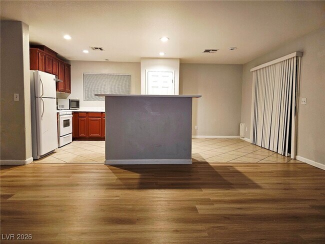 Foto del edificio - 6161 Wild Lilac Ct