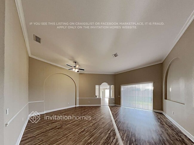 Building Photo - 6895 Bushnell Dr