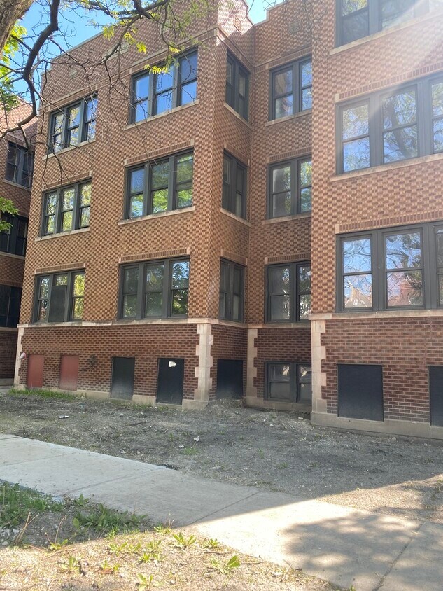 Primary Photo - 5018 W 18th St