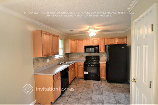 Foto del edificio - 3668 Gray Birch Dr