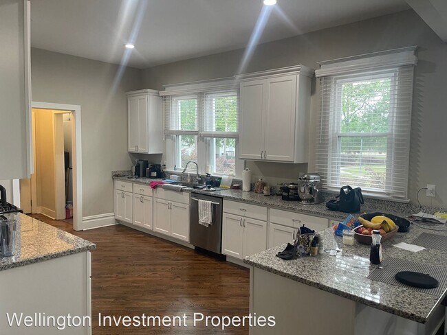 Foto del edificio - 3 br, 2 bath House - 2410 Duncan Ave