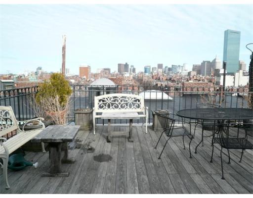 Building Photo - 407 Marlborough St