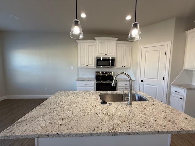 Foto del edificio - 7024 Glen Abbey St