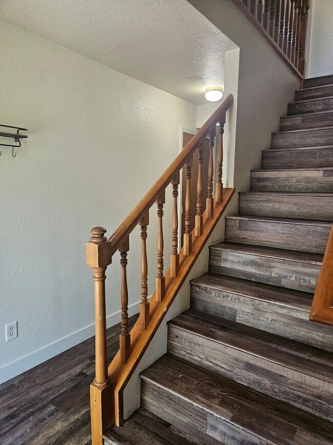 Foto del edificio - Greenley Oaks Townhome