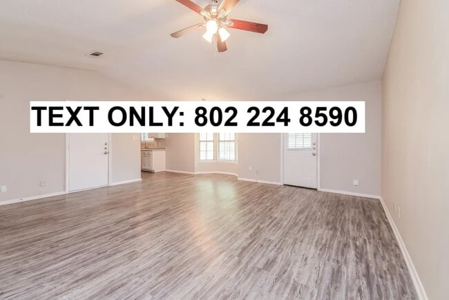 Building Photo - 913 Meadowdale Dr