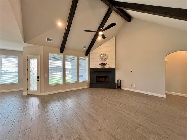 Foto del edificio - 252 Harvard Ln