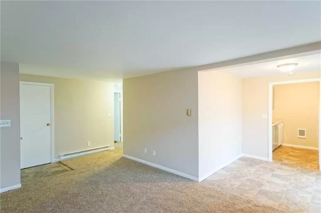 Foto del edificio - 5375 Dunmore Dr