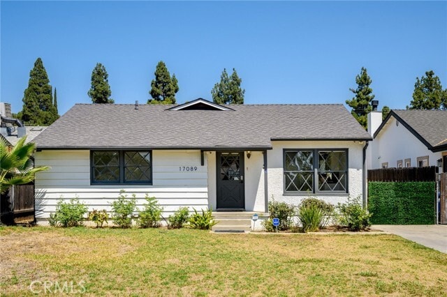 Foto principal - 17089 Kingsbury St